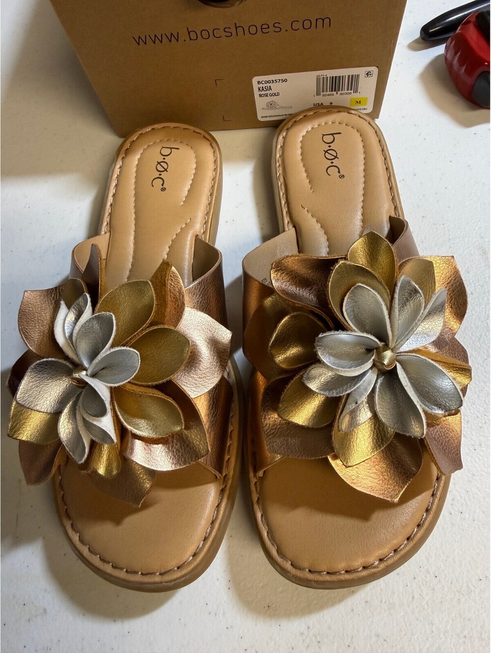b.o.c. Kasia Rose Gold Slide Sandals Size 9